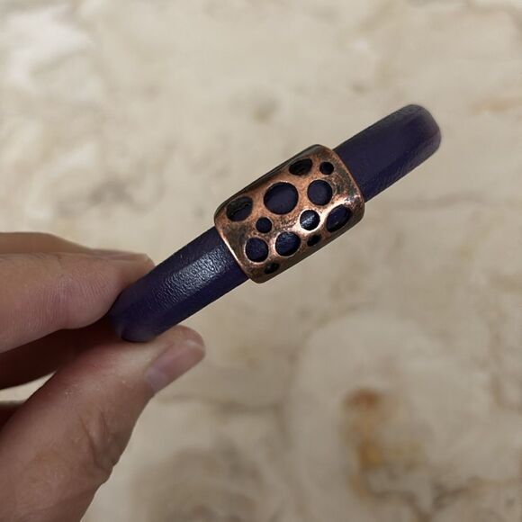 NEW! Leather Handcrafted Cuff Bracelet - Picture 8 of 8